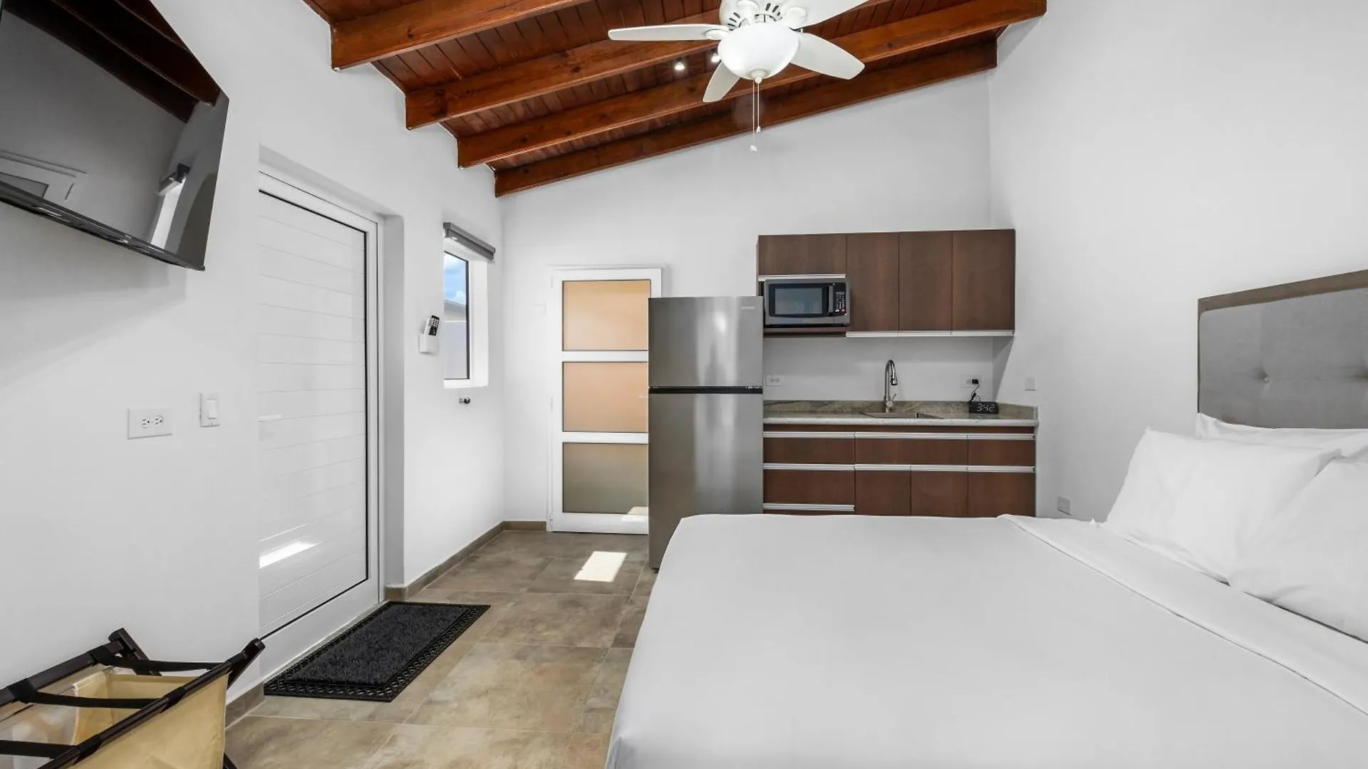 New Tropical Indulgence Sotto Del Sol 7Br By Bocobay Villa Palm Beach